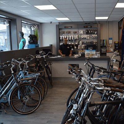 telescoop spek Philadelphia Bike Centre Dik zet z'n fietsen met nieuwe led verlichting in de  schijnwerpers - QueLED